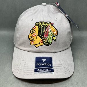 Fanatics Chicago Blackhawks Adjustable Strapback Hat Cap Gray Vintage Logo NWT.